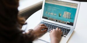 portais de notícias